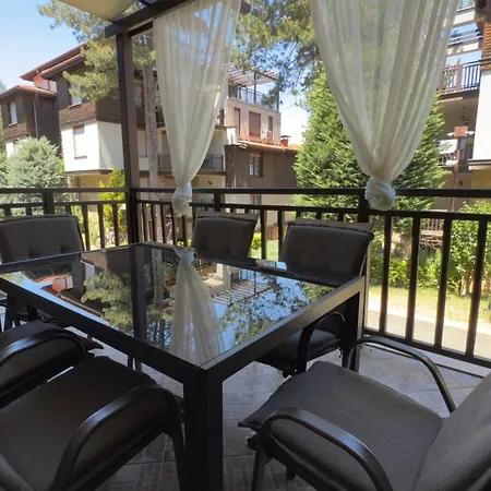 Summer Mood, Forest Feeling In Apartament *